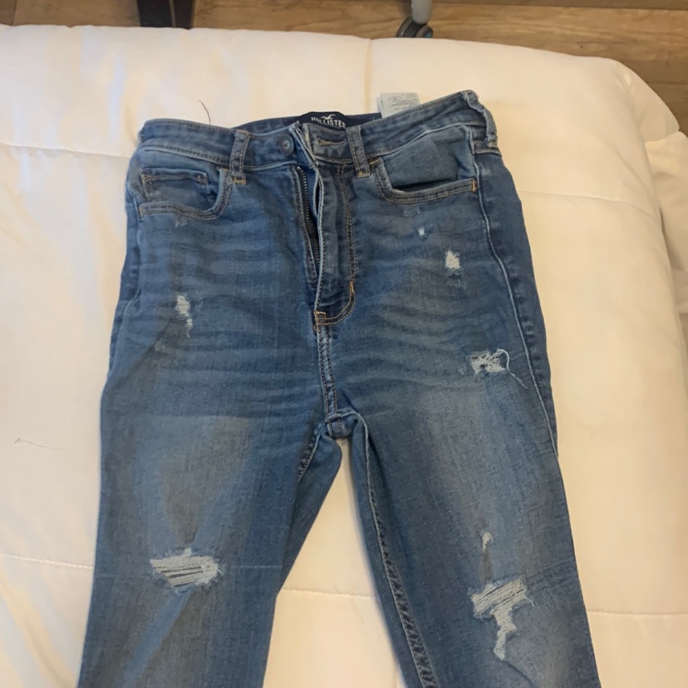 skinny distressed jeans